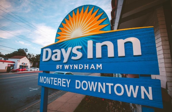 Days Inn by Wyndham Monterey Downtown image 12